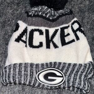 Packers Slouch Knit Beanie with Pom Pom OSFM